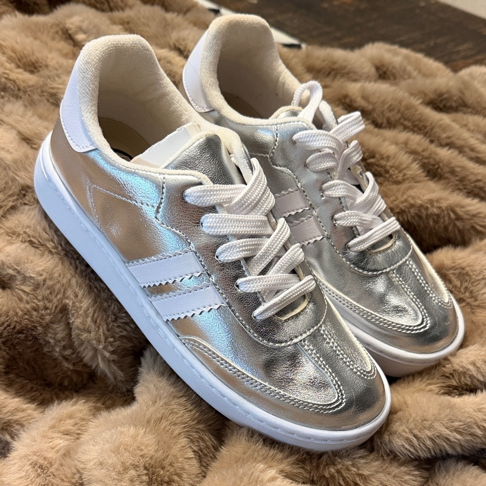 Women's Silver Metallic Lace-Up Sneakers